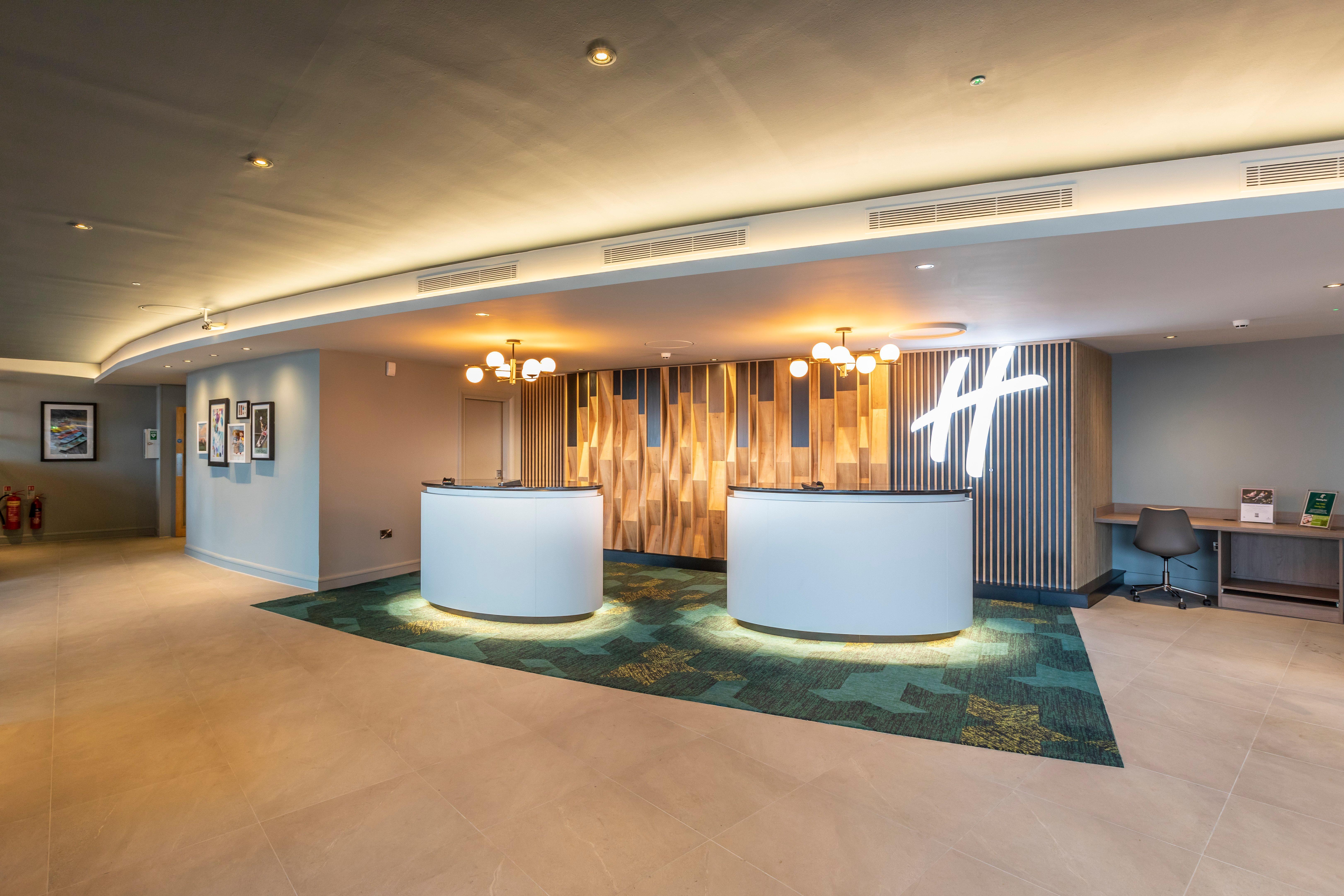 Holiday Inn Oxford By Ihg Exterior photo