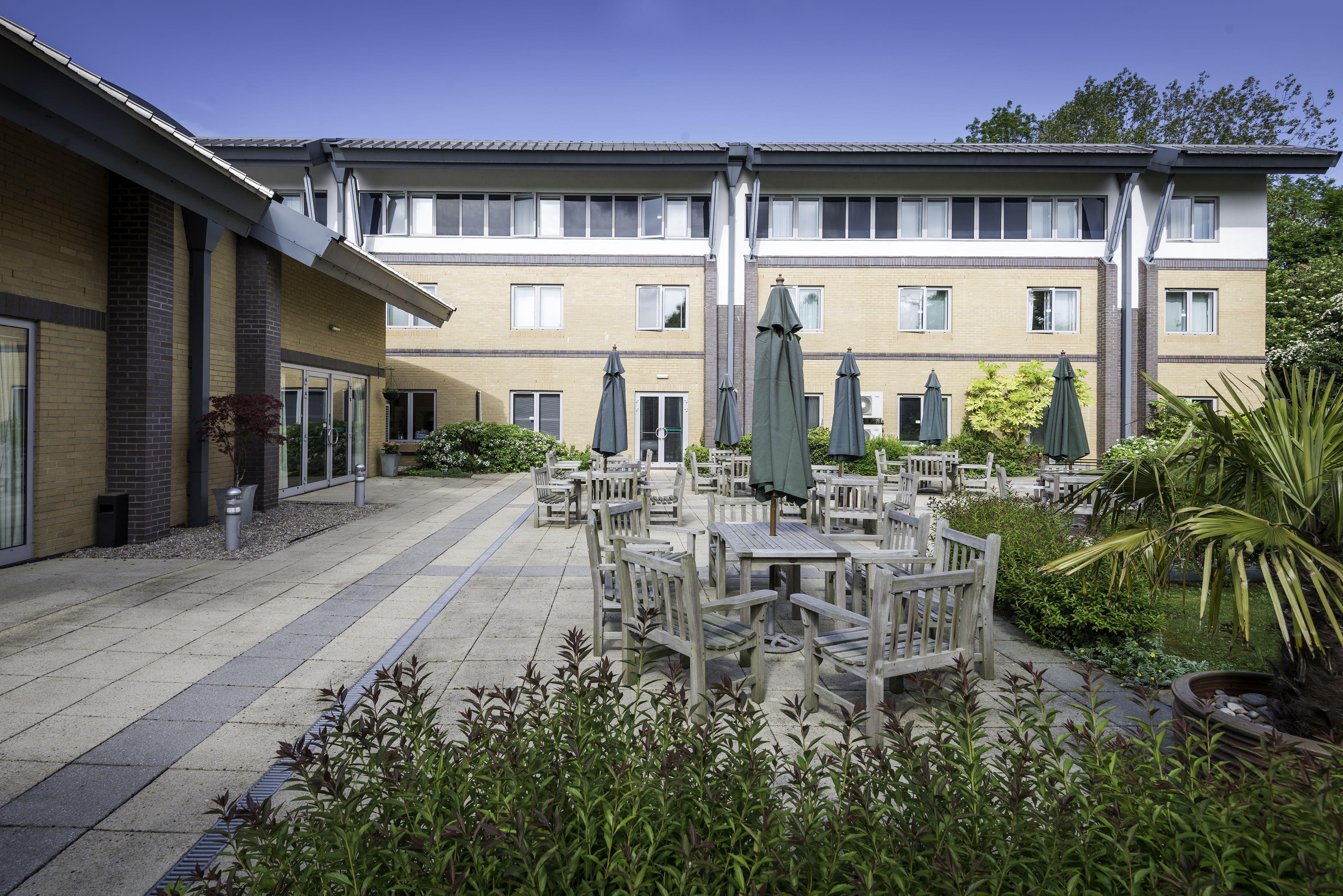 Holiday Inn Oxford By Ihg Exterior photo