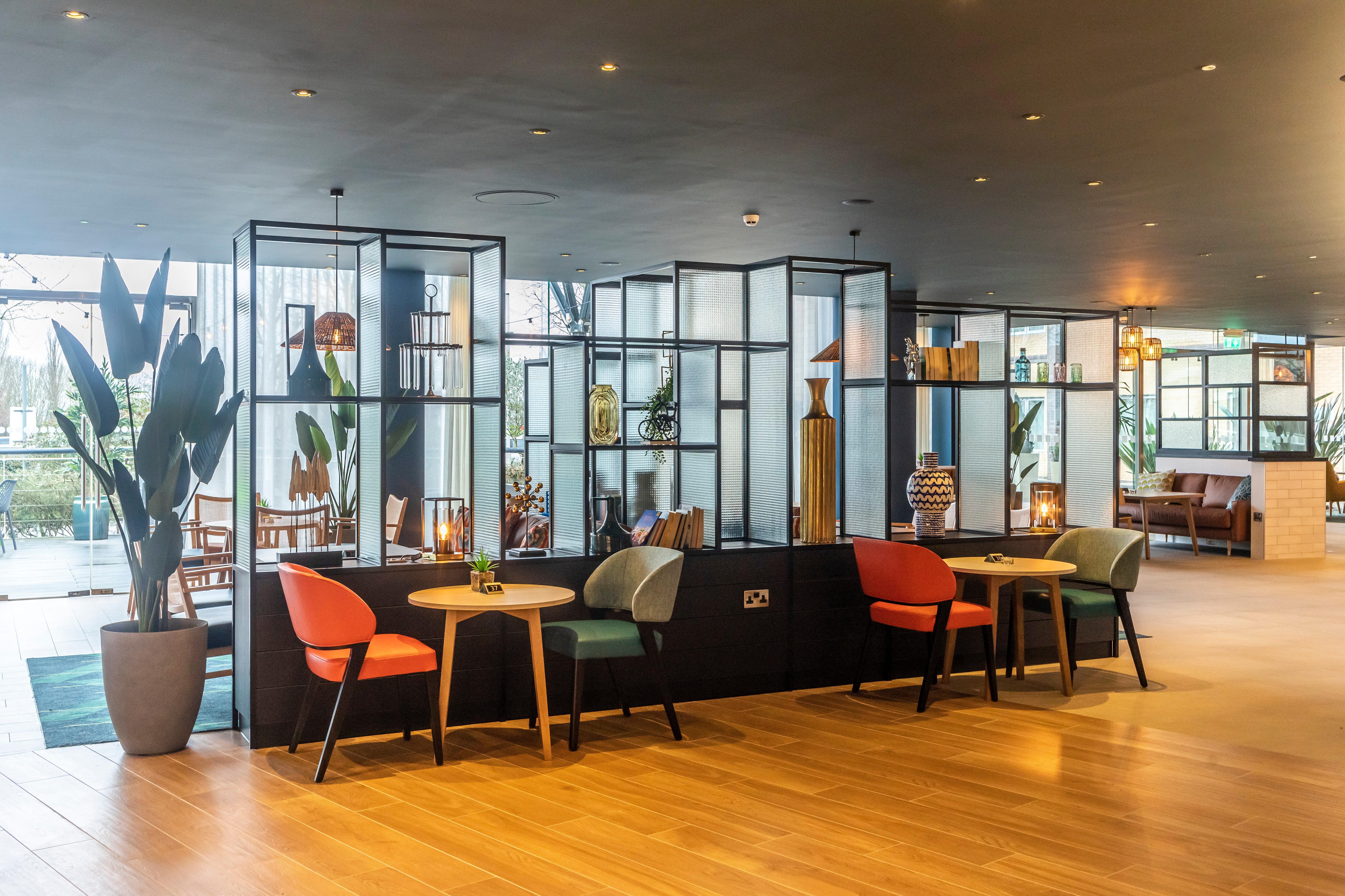 Holiday Inn Oxford By Ihg Exterior photo